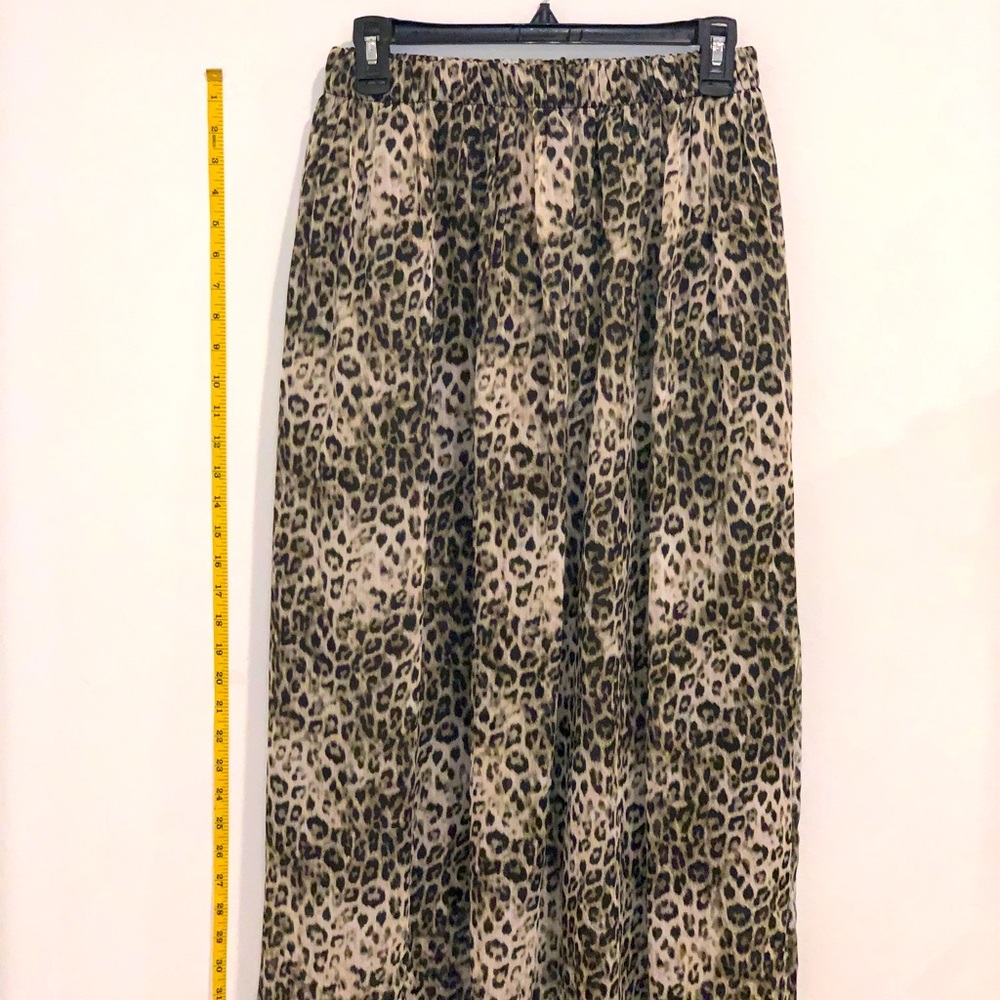 Leopard print skirt
